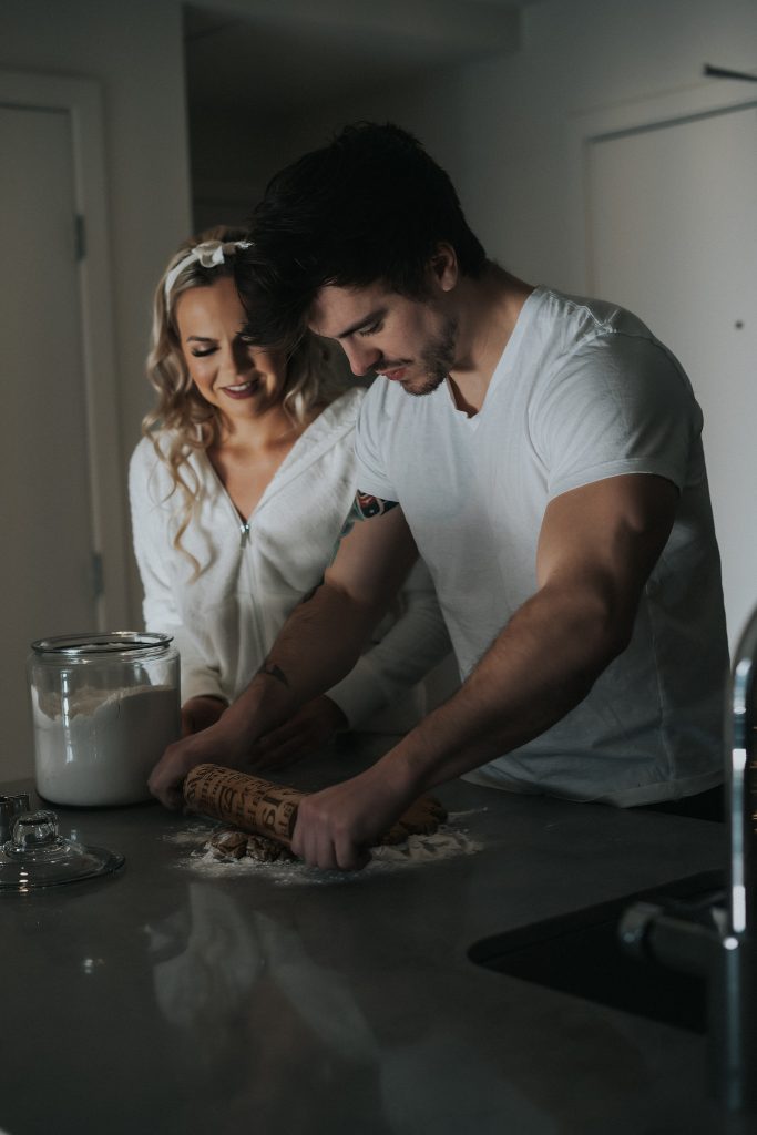 Couple baking for Christmas